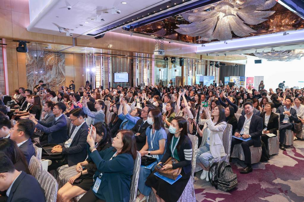 2024 HKIHRM Pay Trend and Benefits Seminar 2024 HKIHRM Pay Trend and Benefits Seminar